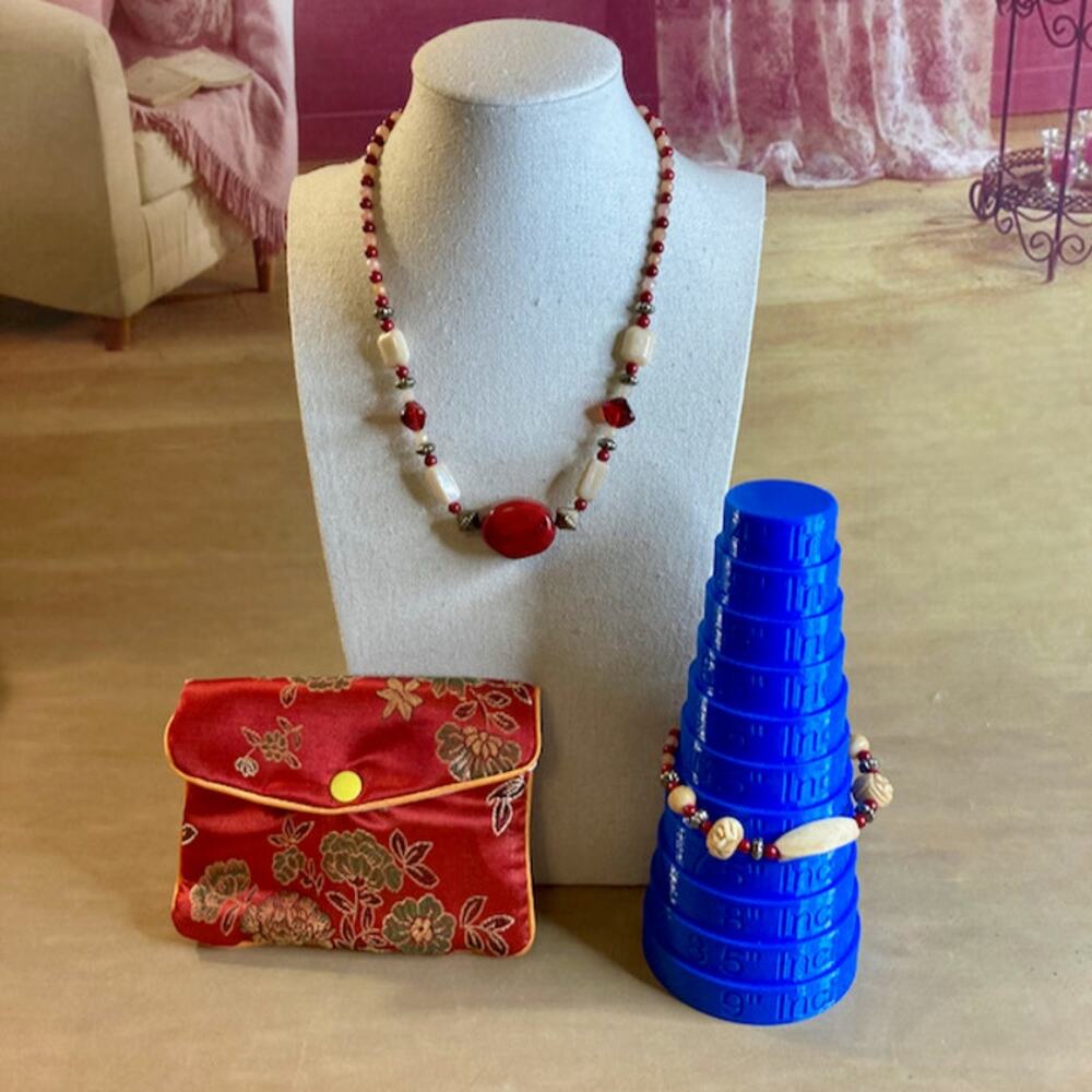 0007 Chunky Red Coral Bone Beaded Jewelry Set w/Asian Silk Brocade Pouch EUC